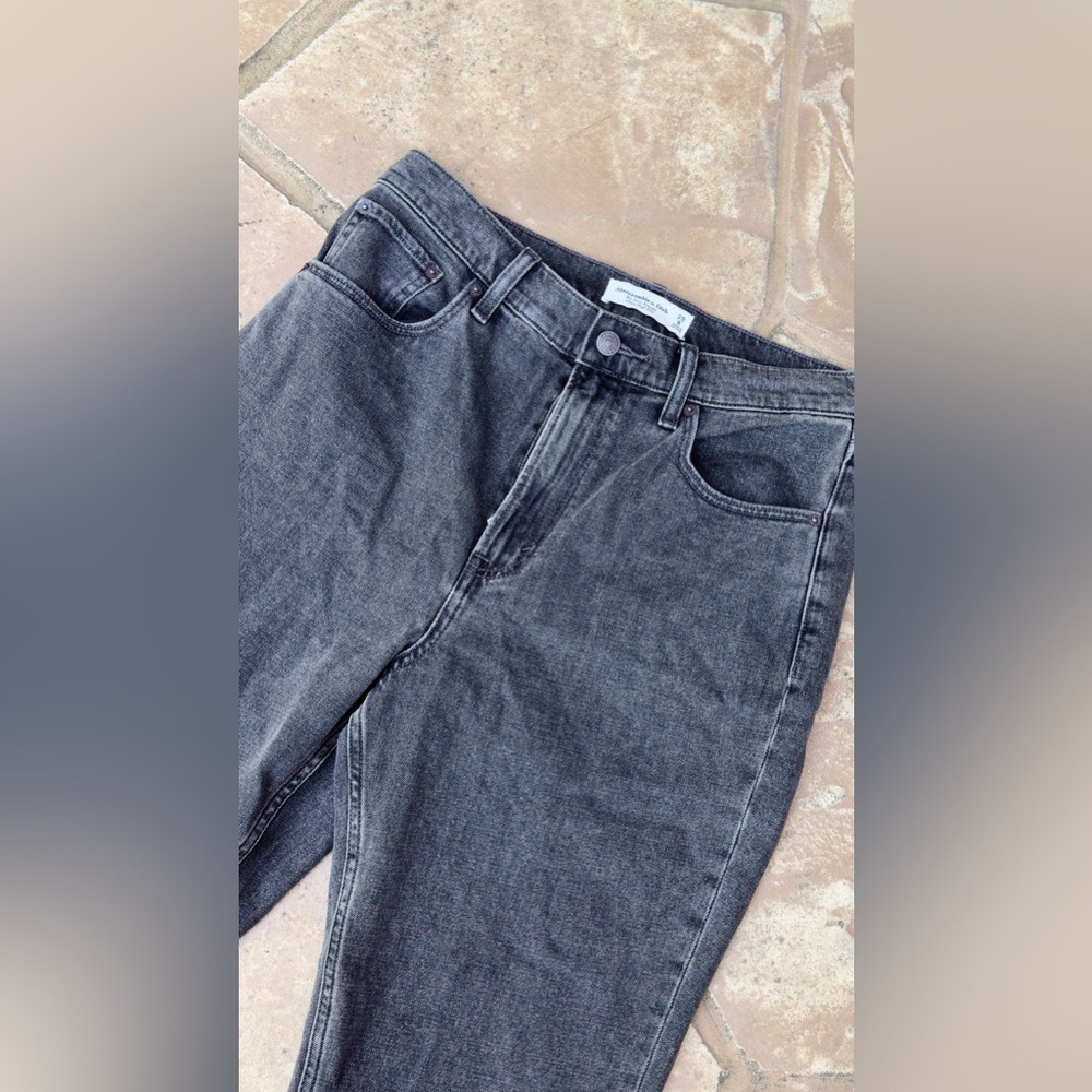 Abercrombie & Fitch Women's Slim Straight Ultra High Rise‎ Jeans — Washed Black